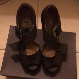 Brown Nine West Platform Pumps